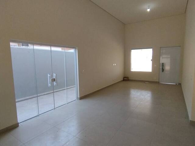 #10 - Casa para Venda em São Pedro - SP - 3